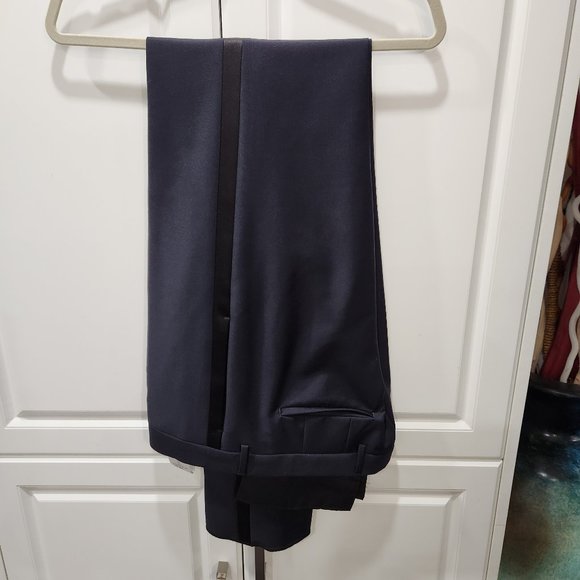 GIVENCHY Tuxedo Suit in Wool, Mohair and Silk - Picture 11 of 16